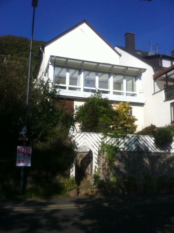 Ferienhaus Moselblick Mit Kostenfreien Oepnv-Ticket Ürzig Dış mekan fotoğraf